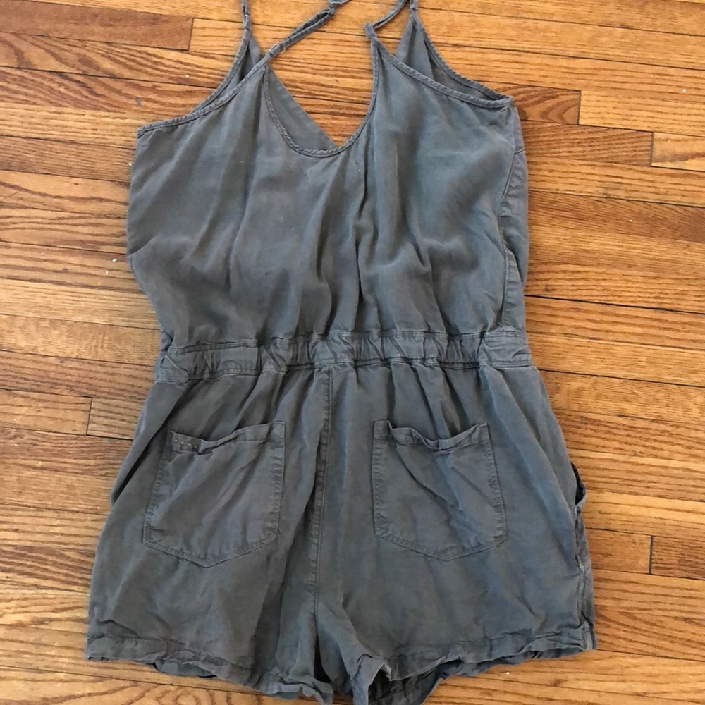 Blank NYC romper. Size medium - Picture 6 of 6